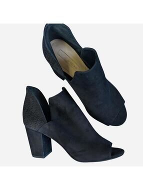 NWOT Antonio Melani Suede Black Leather Peep Toe Booties Block Heel Size 9